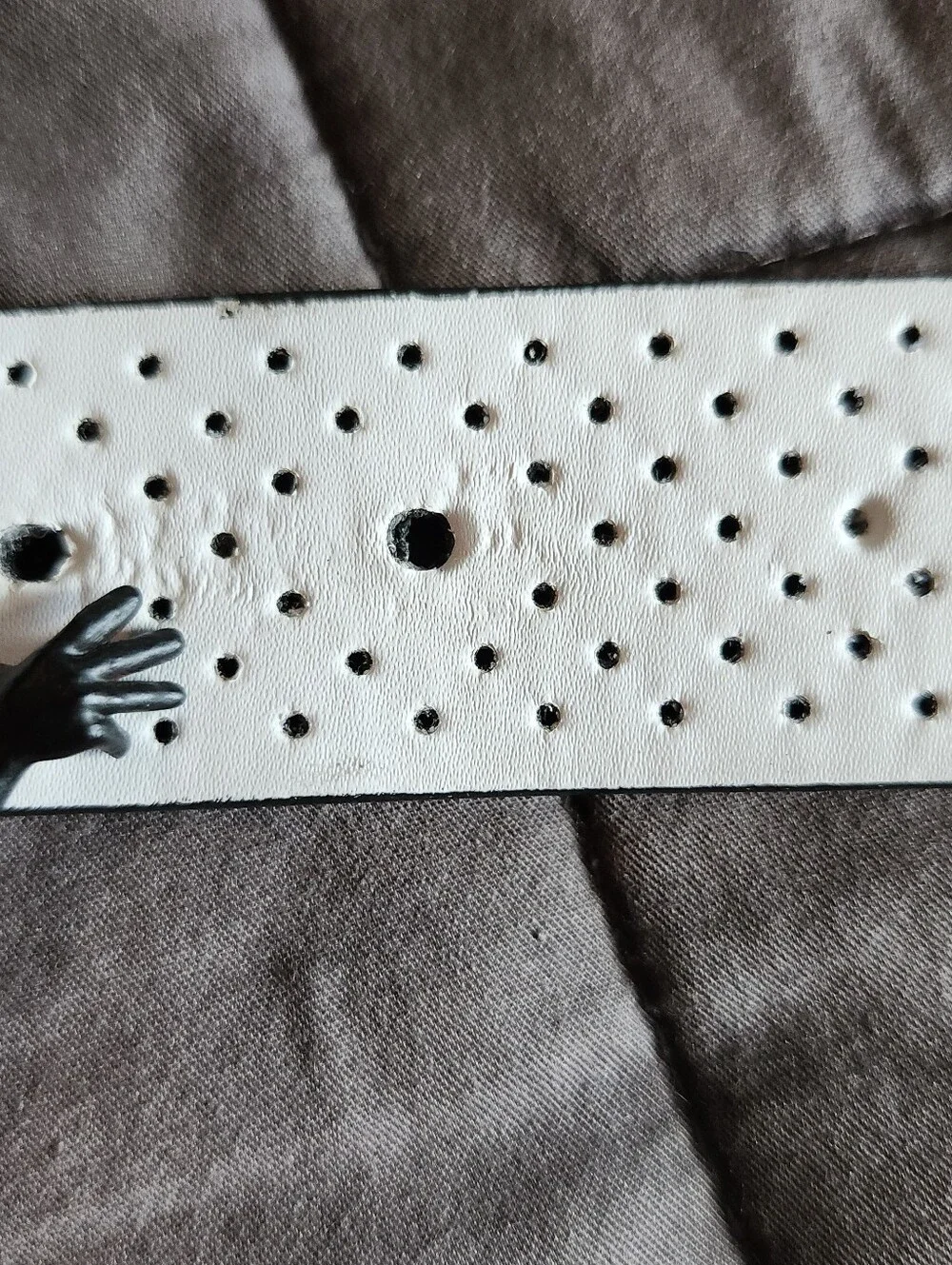 Nike Mens Leather Reversible Black/White Perforated Golf Belt Size 32-33W *READ*